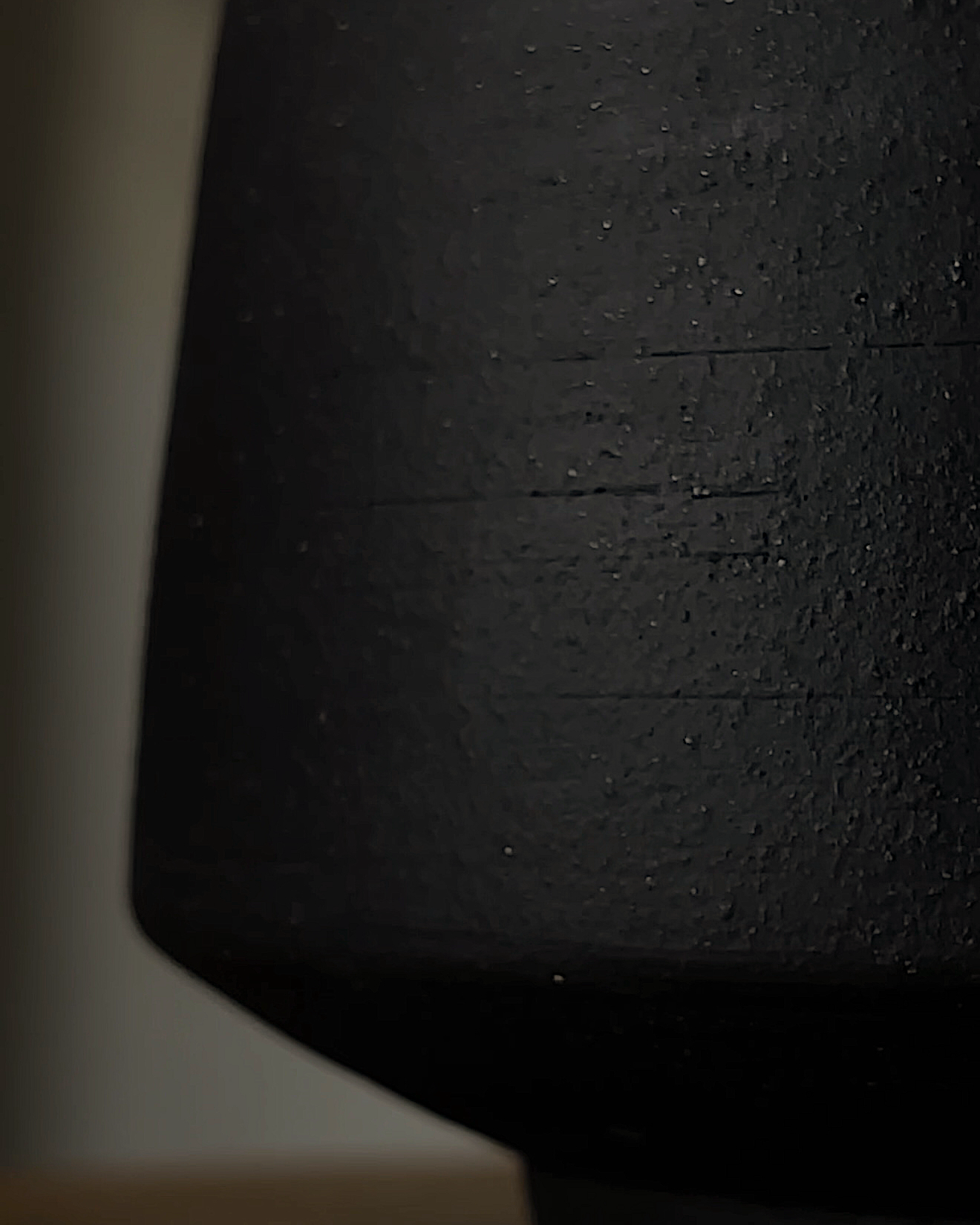SENSES x JC | Handmade Ceramic Toxin-Free Beeswax Woodwick Candle