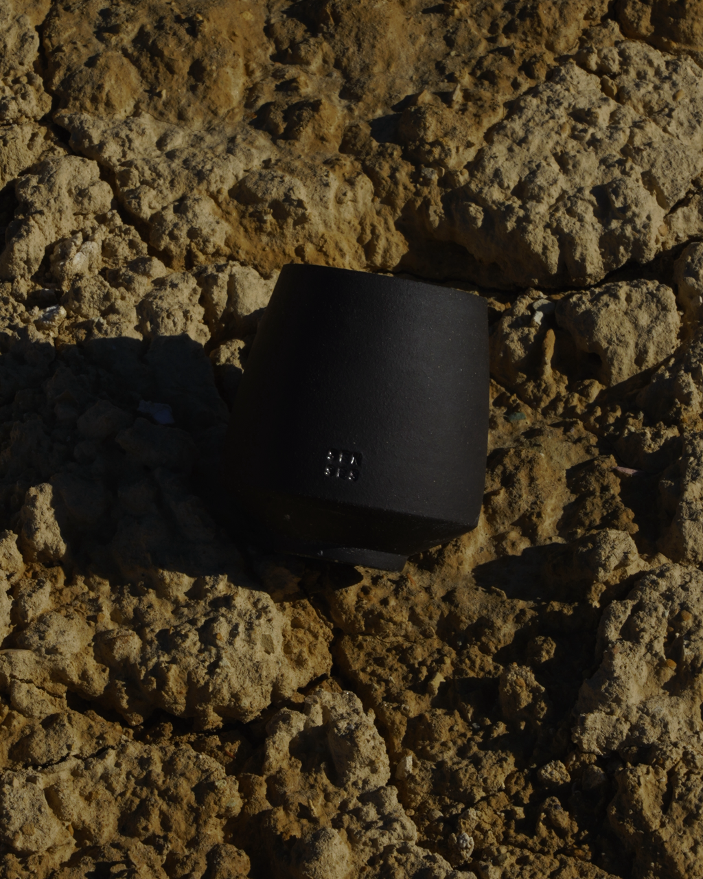 SENSES x JC | Handmade Ceramic Toxin-Free Beeswax Woodwick Candle