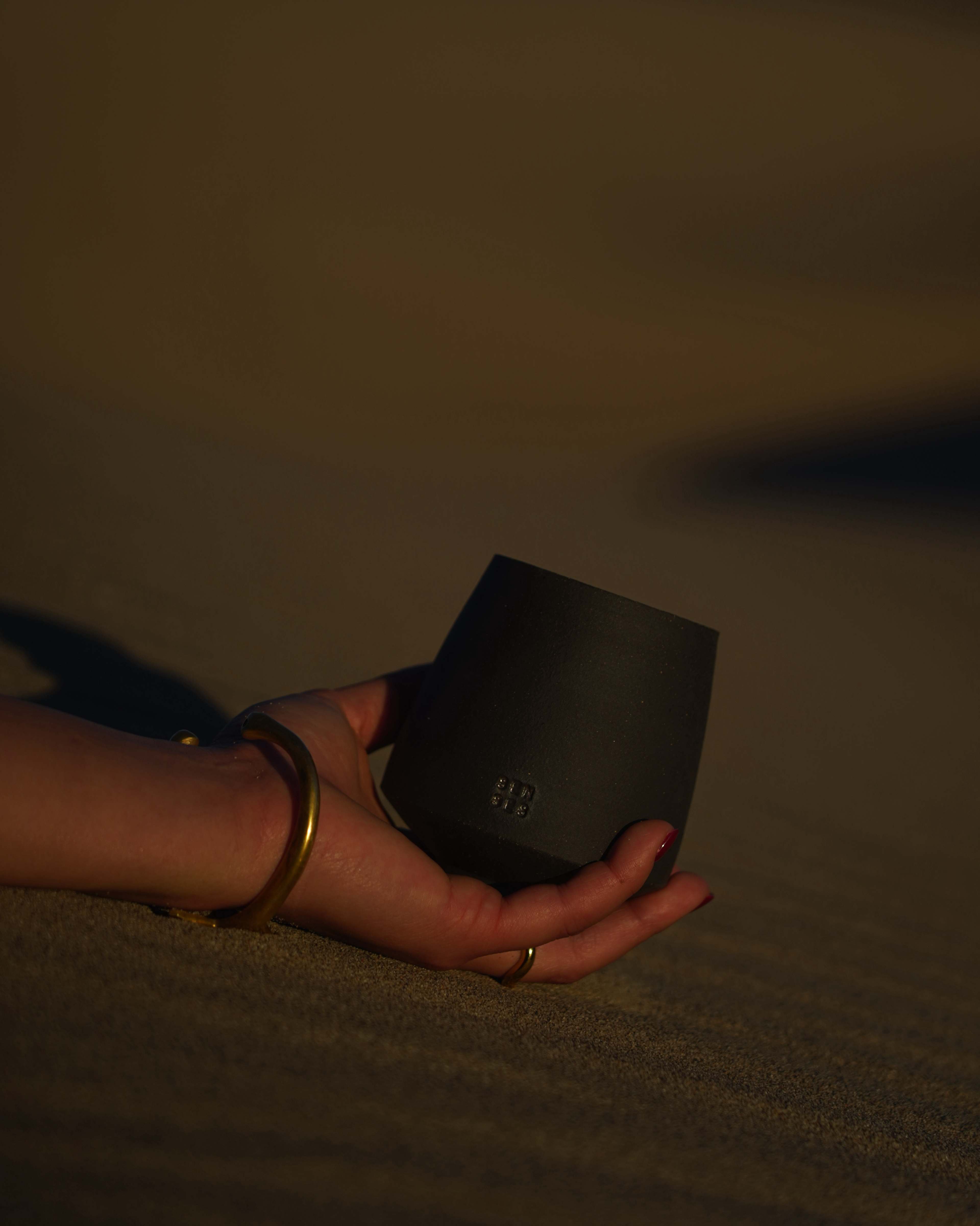 SENSES x JC | Handmade Ceramic Toxin-Free Beeswax Woodwick Candle