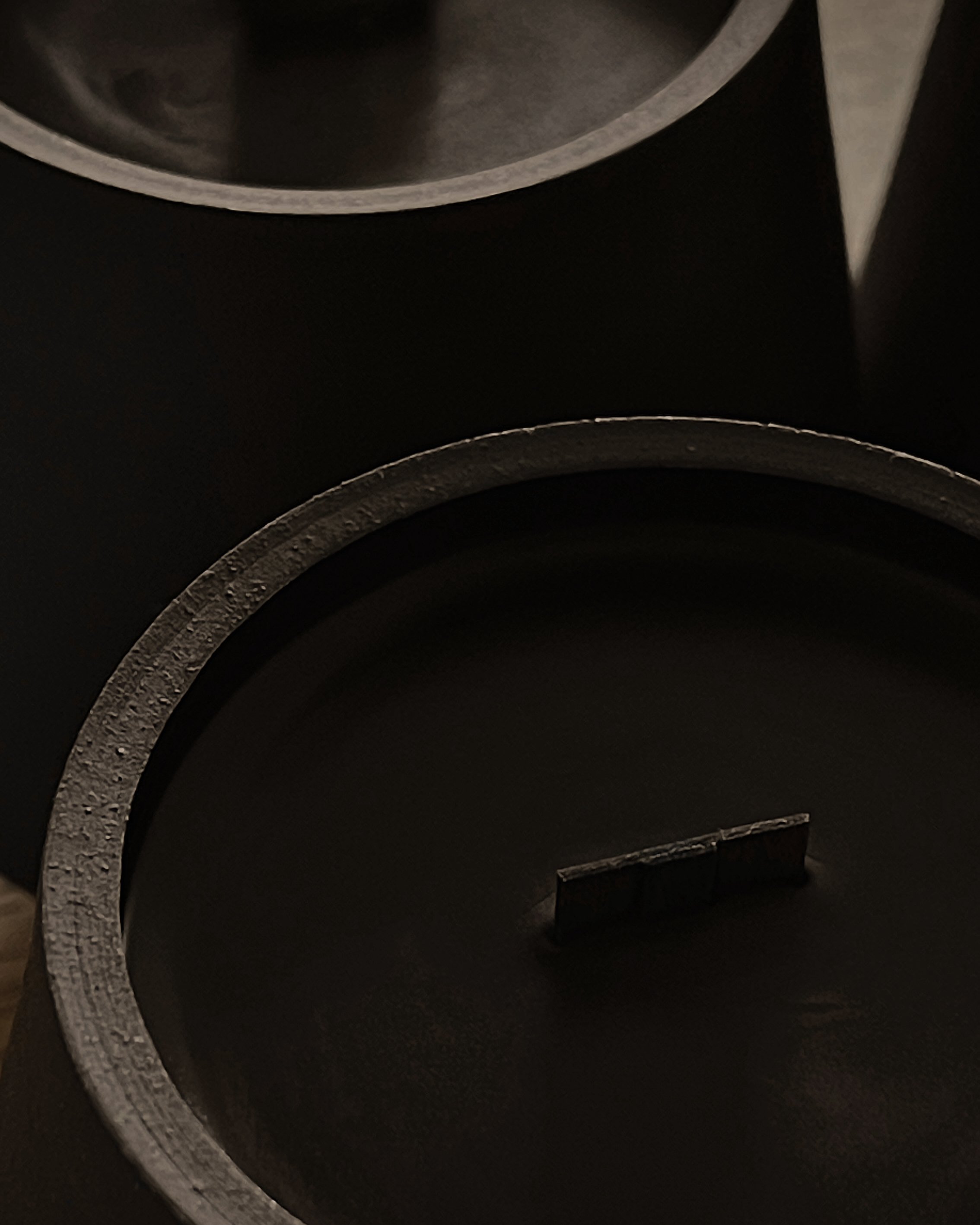 SENSES x JC | Handmade Ceramic Toxin-Free Beeswax Woodwick Candle