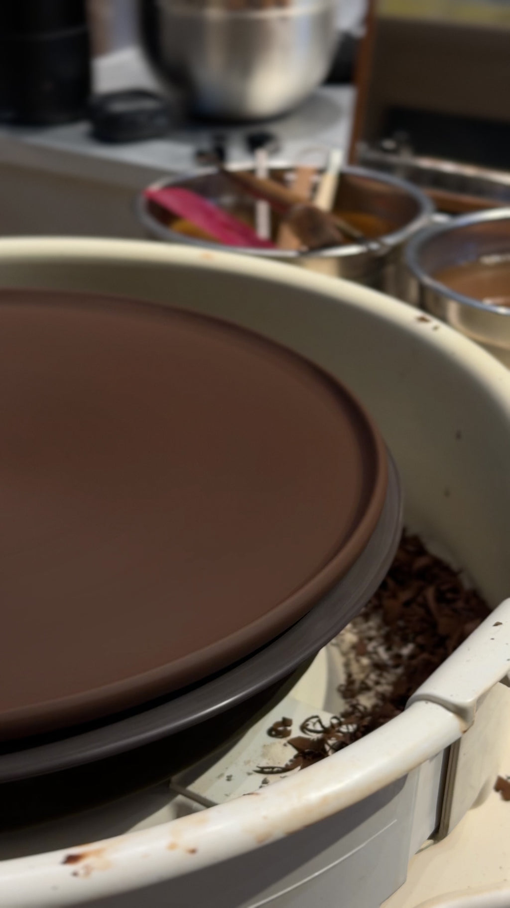 Low-Rim Plate